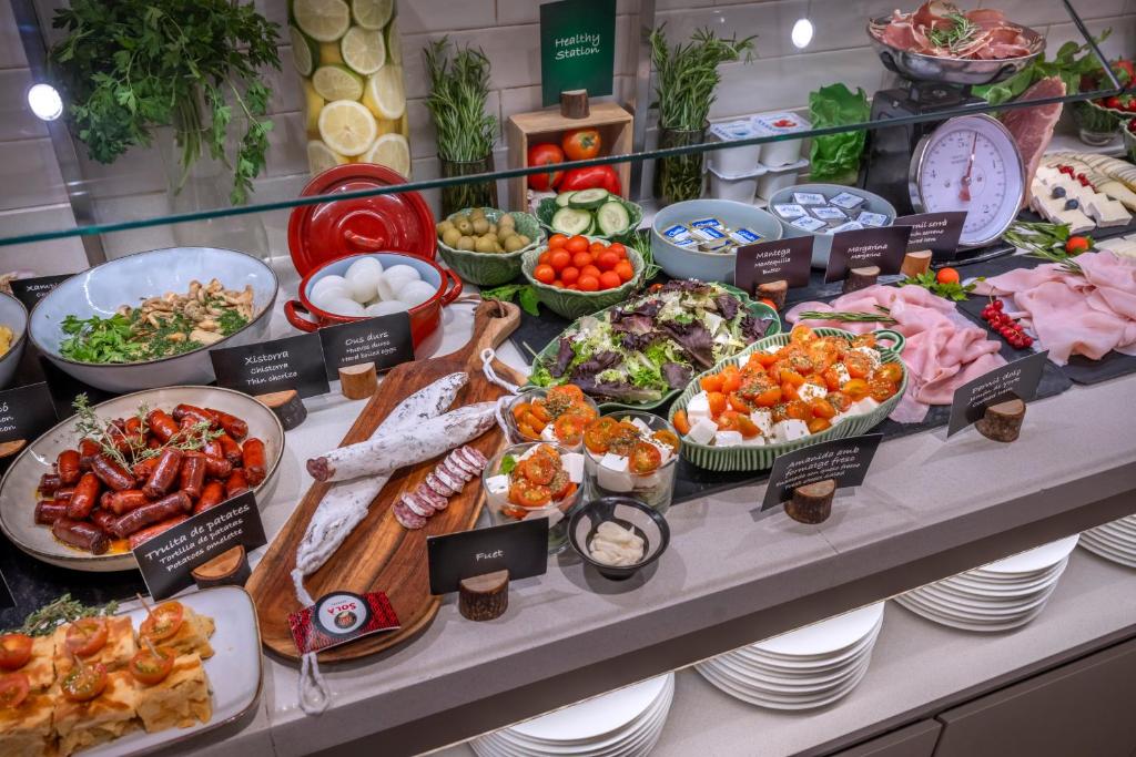 Hotel SERHS Del Port - Resim 15