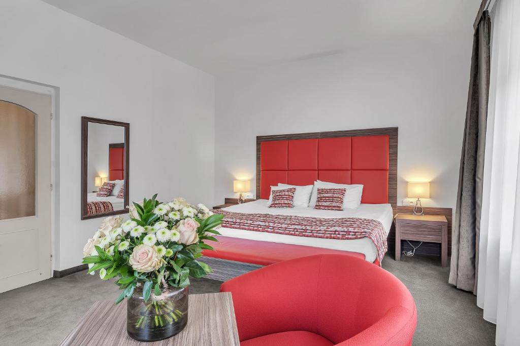 Hotel Nelly Kellys - 8