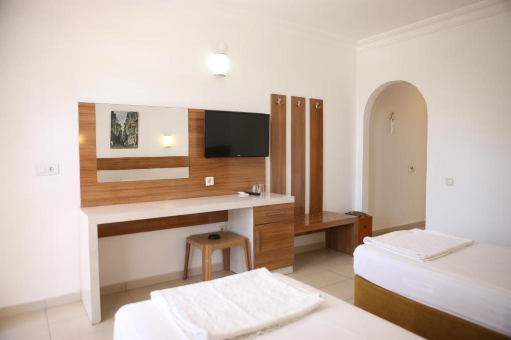 Miray Hotel Kleopatra - Triple Room