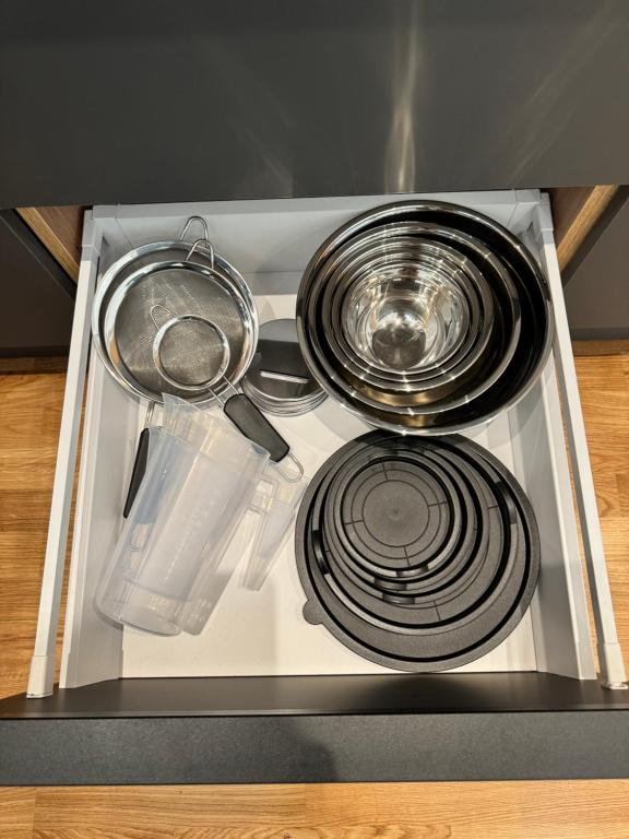 Fotografie z fotogalerie ubytování 1,5-Zimmer, Top ausgestattet, 4 Pers, Souterrain, Self Check-in, Parkplatz, Netflix & Amazon Prime v destinaci Flintsbach am Inn