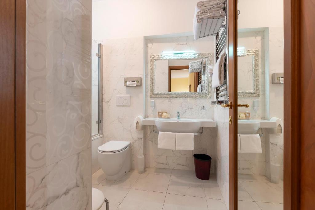 Hotel Virgilio - Resim 16