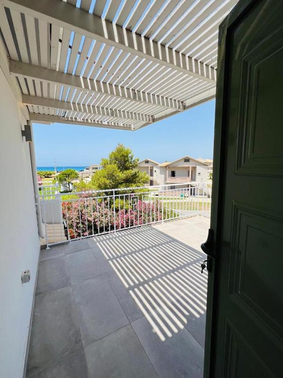 Balkón alebo terasa v ubytovaní Lefkada Beach Villa