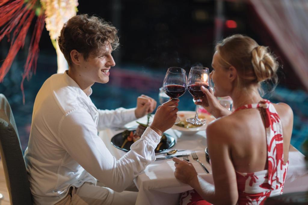 The Marina Phuket Hotel - Resim 17