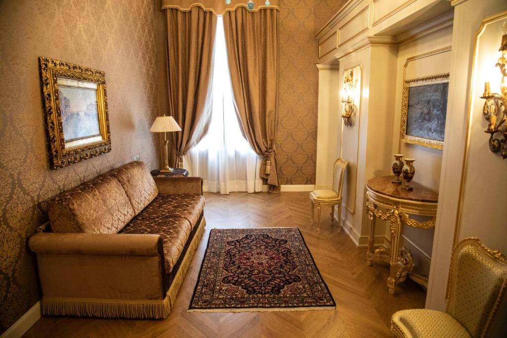 Palazzo dei Mori - Resim 11