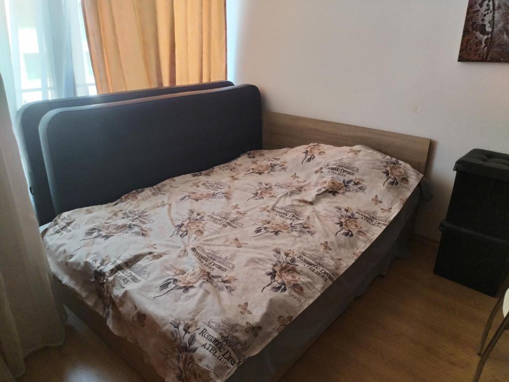 Postel nebo postele na pokoji v ubytování Sunny Beach studio