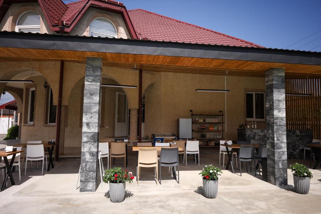 Budova, kde se hotel nachází