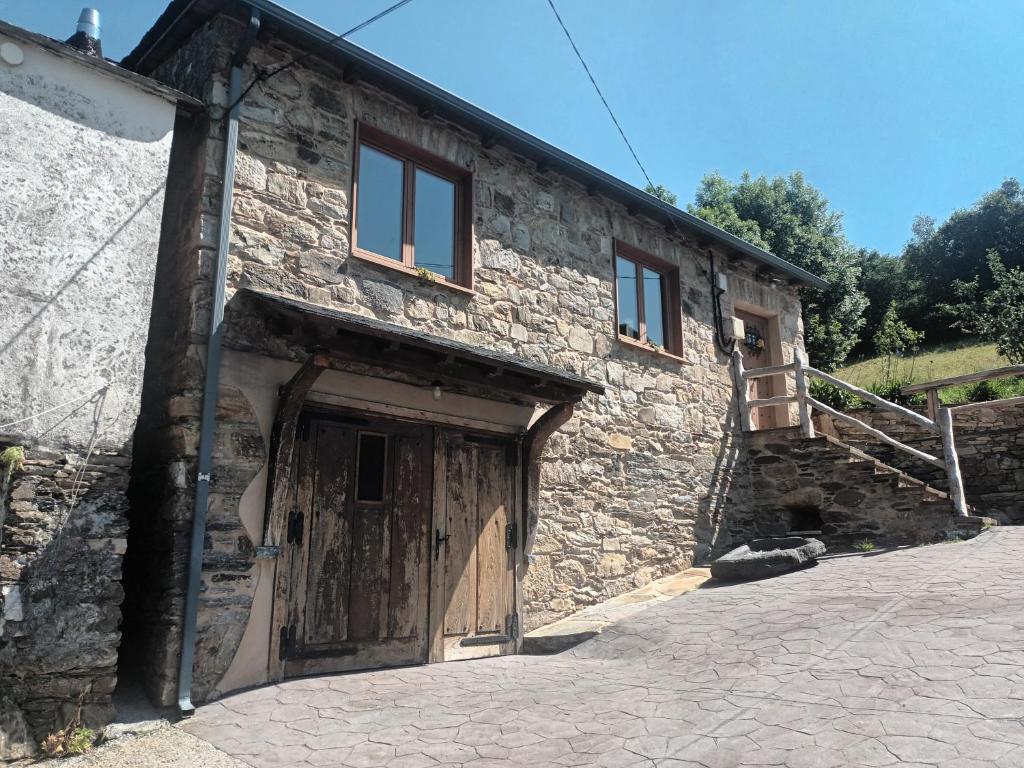 Casas Eladio-Doncos - House A Tre Camere Da Letto