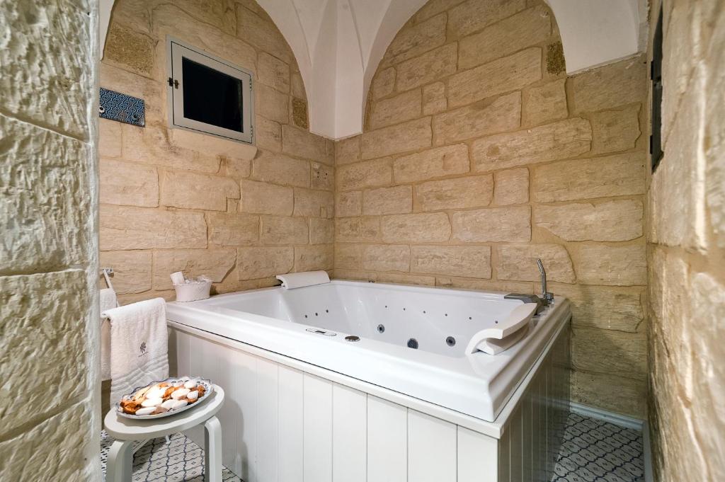 Palazzo Mandurino luxury relais - Suite Queen Con Bañera De Hidromasaje