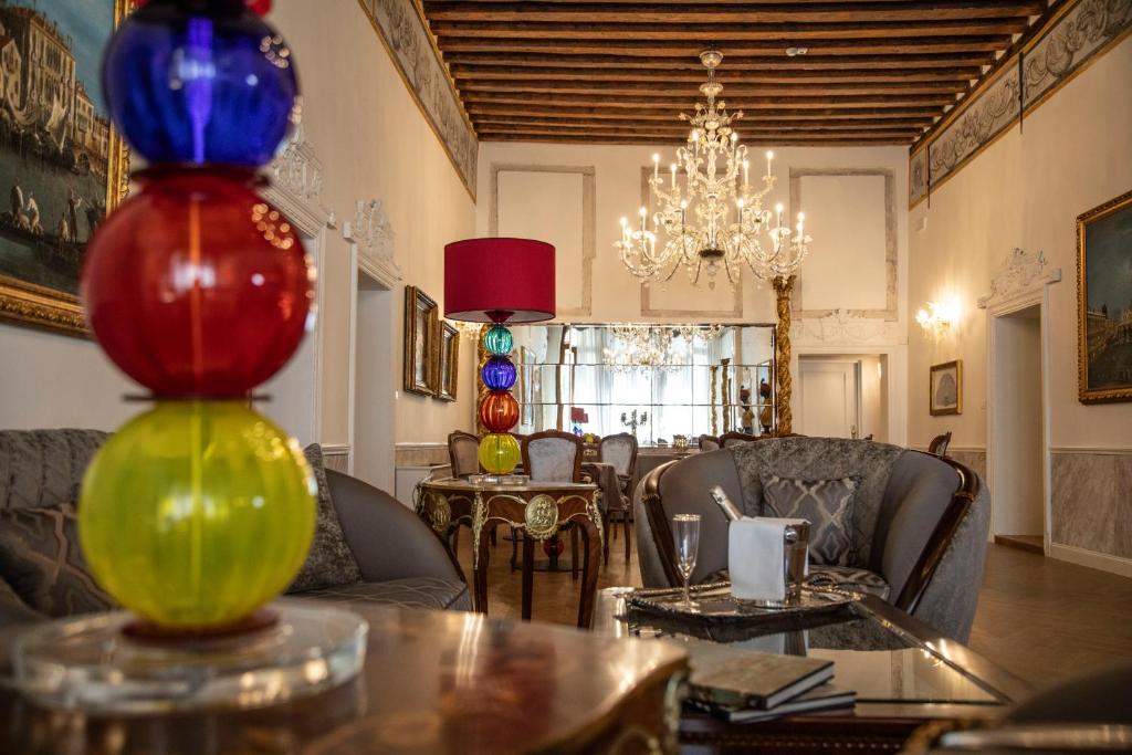 Palazzo dei Mori - Resim 1