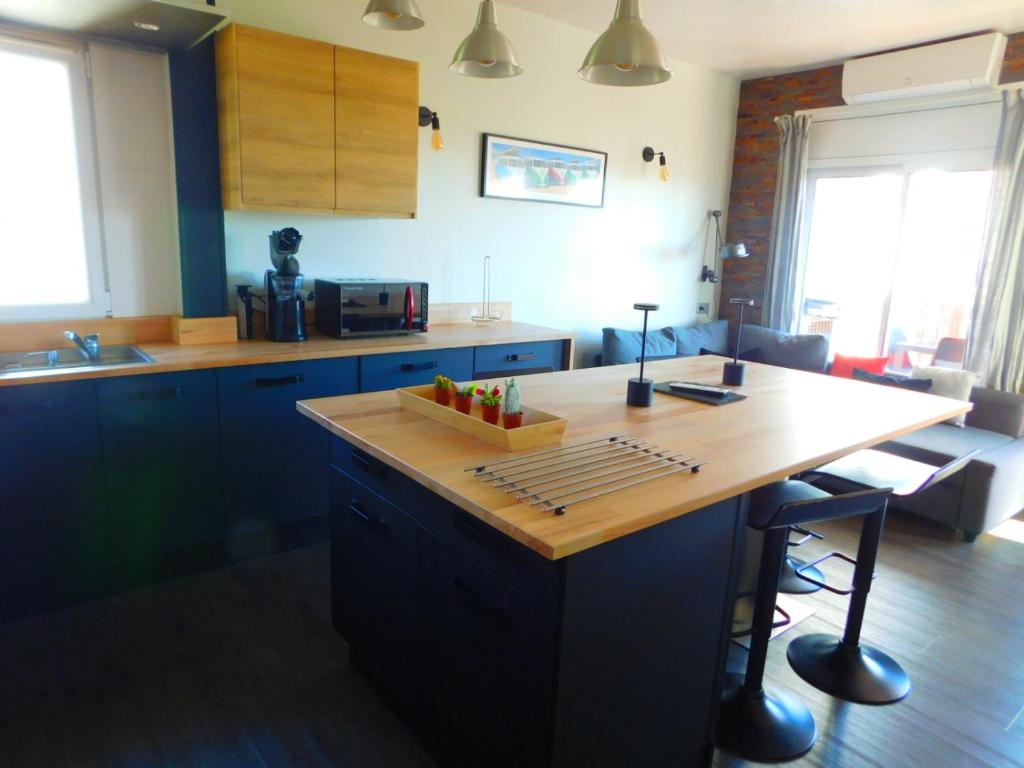 Kuchyňa alebo kuchynka v ubytovaní GMID IMMO Apartamento Mas Oliva