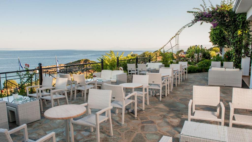 Widok na morze z tego hotelu
