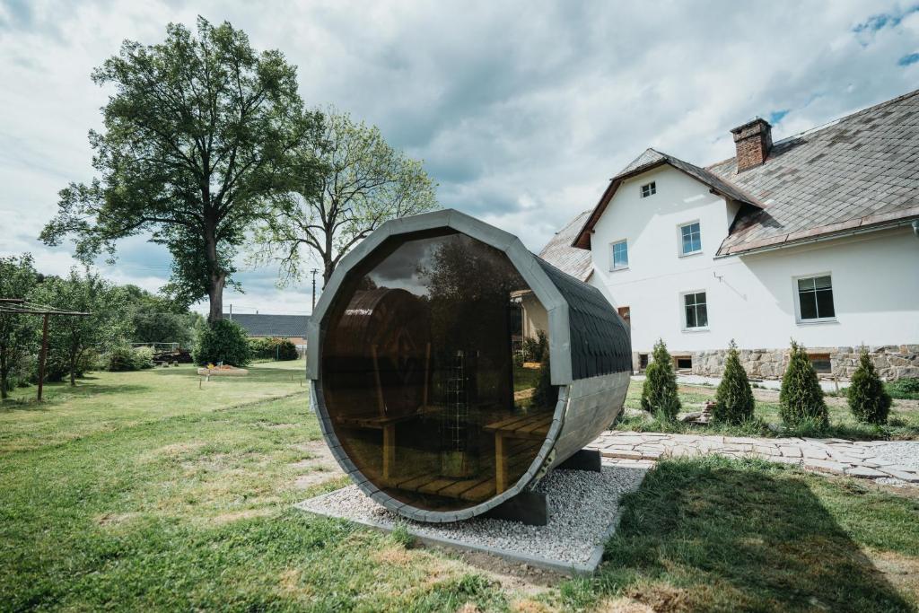 Zahrada ubytování Chalupa TADY a TEĎ