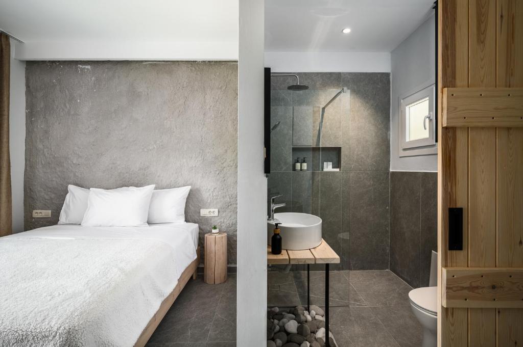 Koupelna v ubytování Gefiri Plakas Hotel, Tzoumerka