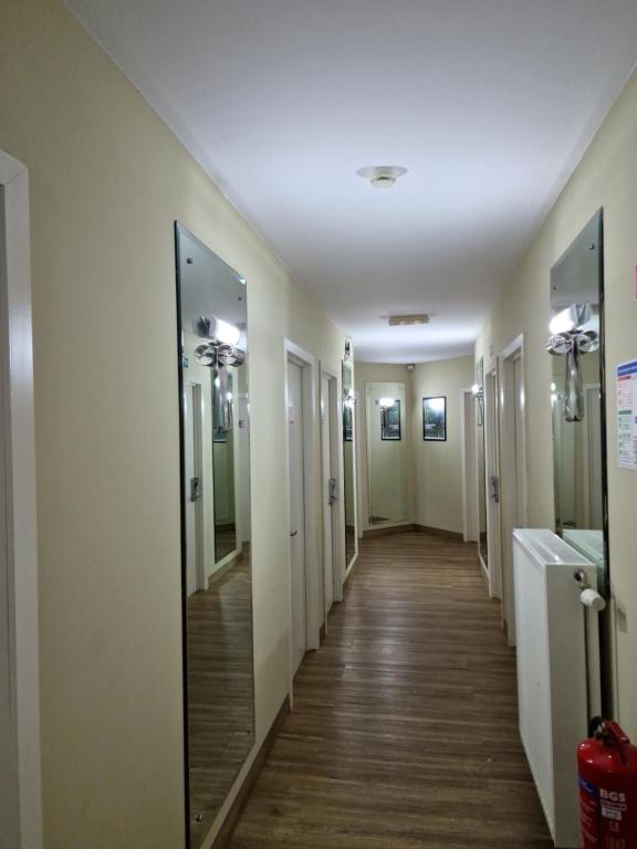 SKY APART HOTEL - Hotel EUROCAP - Resim 18