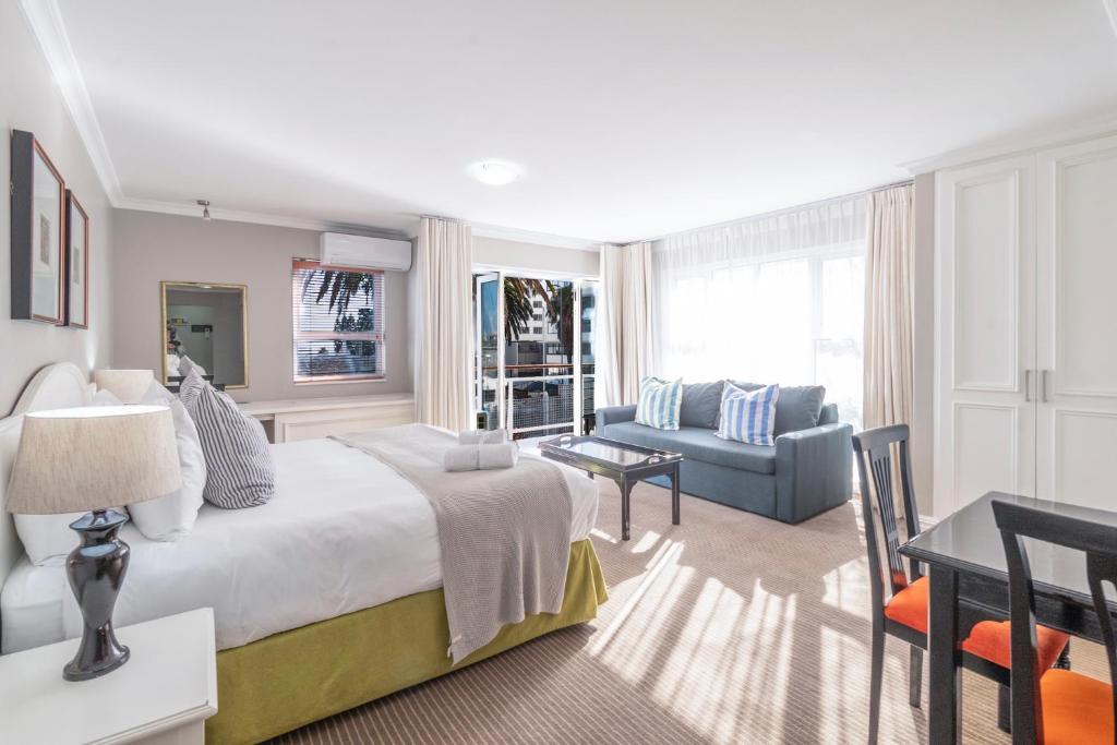 Posezení v ubytování The Bantry Aparthotel by Totalstay
