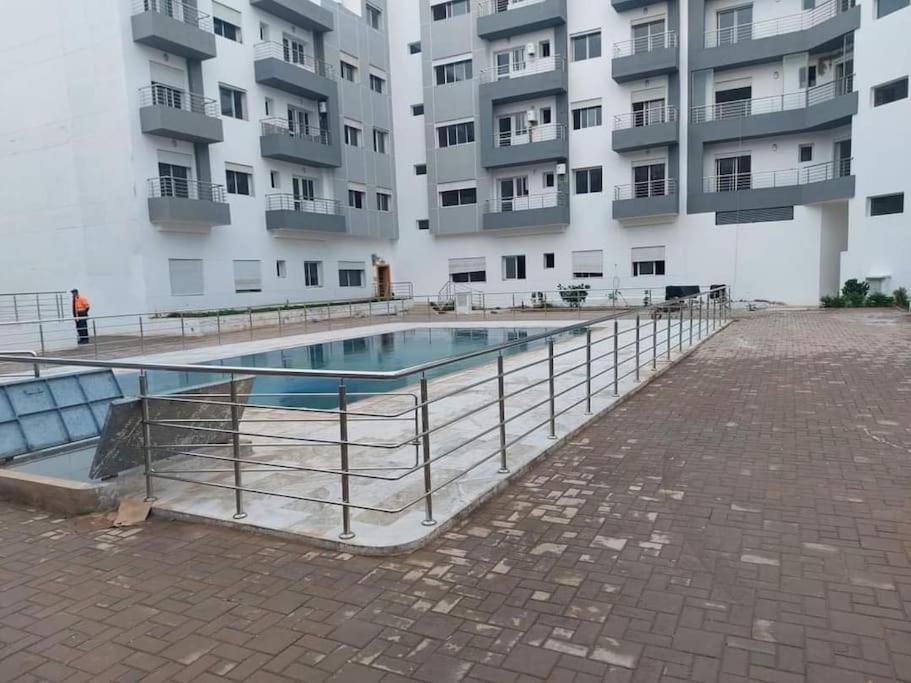 Bazén v ubytování Apartment with pool near Mohammadia downtown nebo v jeho okolí