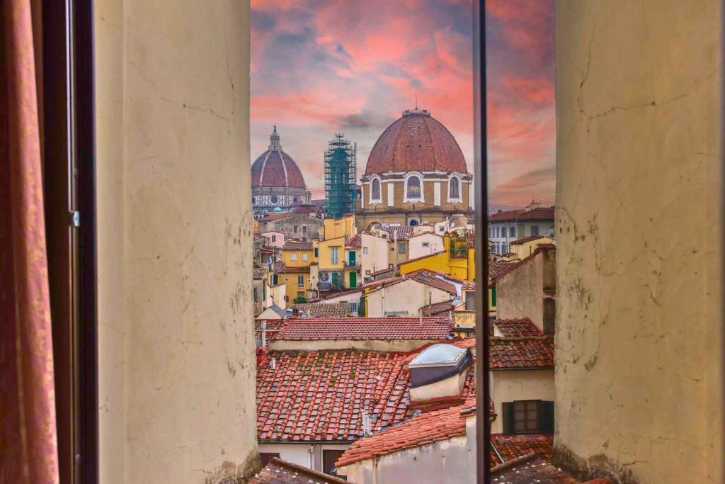Nespecifikovaný výhled na destinaci Florencie nebo výhled na město při pohledu z hotelu