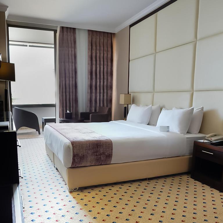 Canyon Hotel Erbil - King Room With Balcony