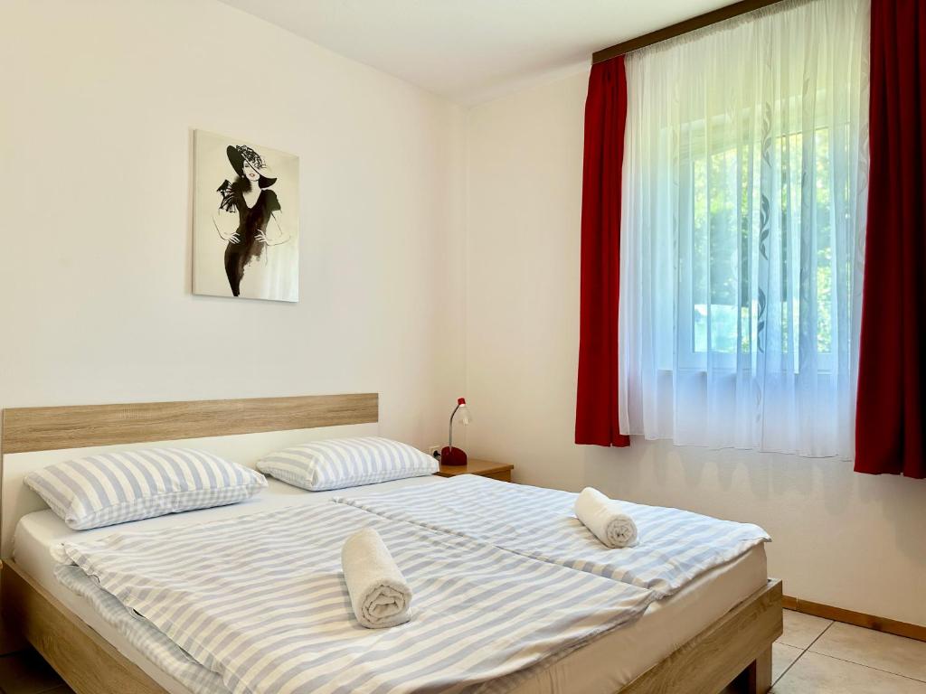 Apartments Dugonjić - 11