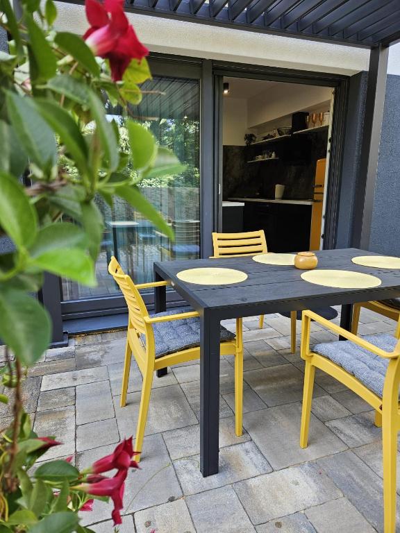 Patio lub wspólna przestrzeń na świeżym powietrzu w obiekcie Grifone