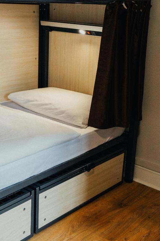 Letto o letti in una camera di Snoozles Galway City Centre