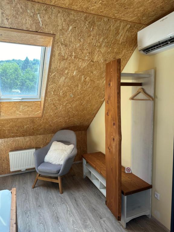 Johan B a B , House 167 - Double Room With Park View