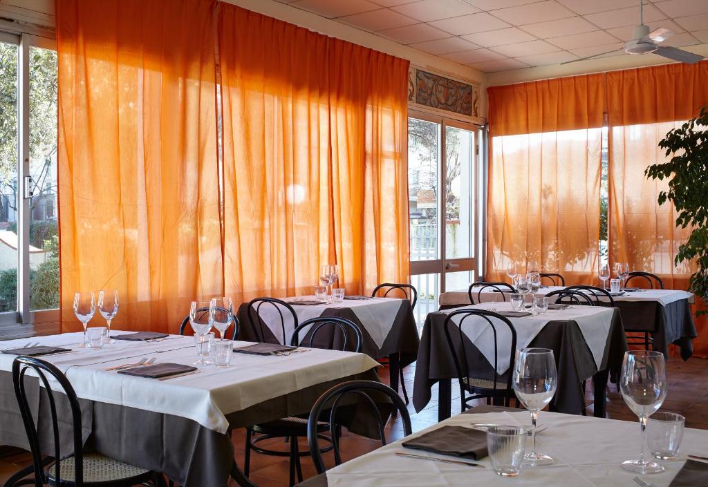 Restaurace v ubytování Hotel Mirage