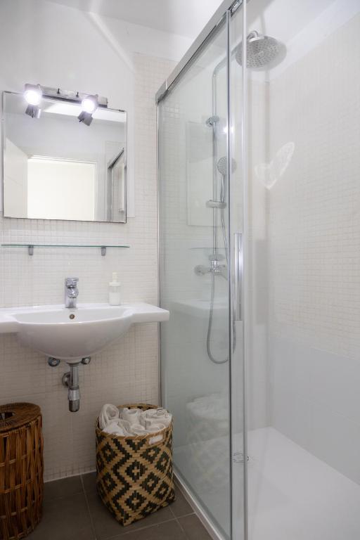 A bathroom at Vistas al Mar junto a la Playa 3D