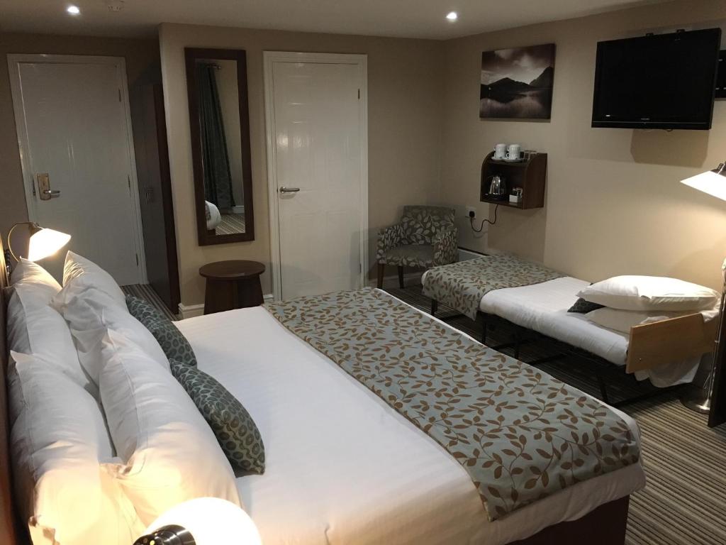 Twin Oaks Hotel - Camera Familiare (2 Adulti + 1 Bambino)