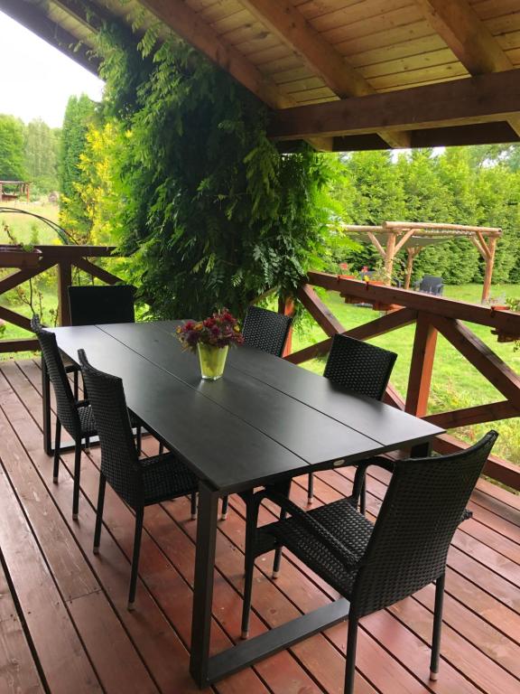 Balkón alebo terasa v ubytovaní Dom w Sąpach