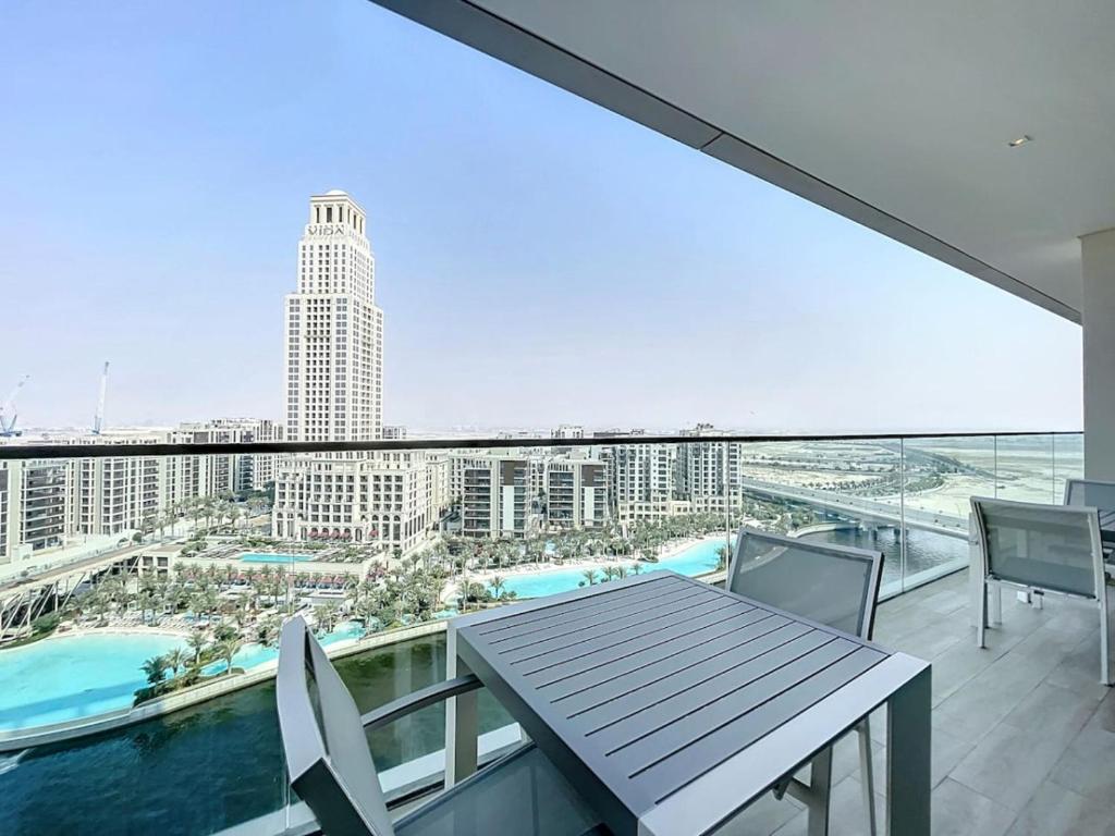 لابی و فضای عمومی Vacationer Holiday Homes I Chic 2 Bed with Creek Views I Creek Harbour - تصویر ۵