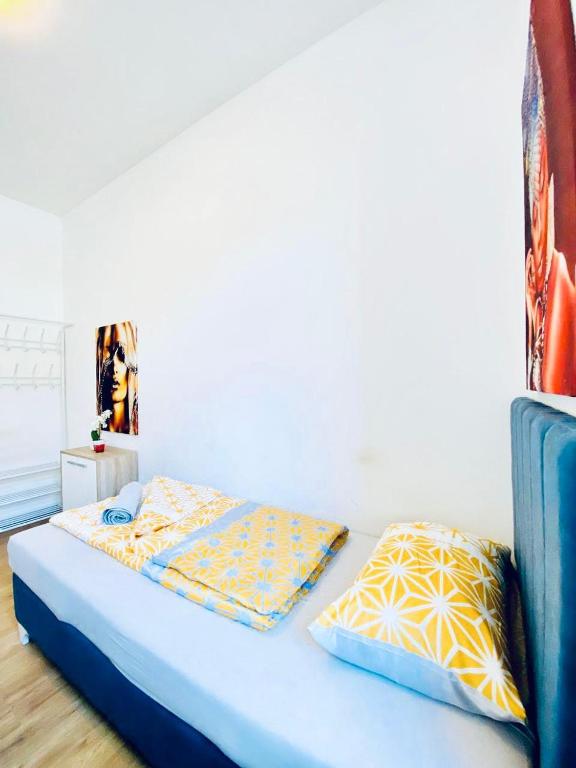 Galeriebild der Unterkunft 3BR Shared Apt, Ideal up to 6P, 15-Min to Stammersdorf in Wien