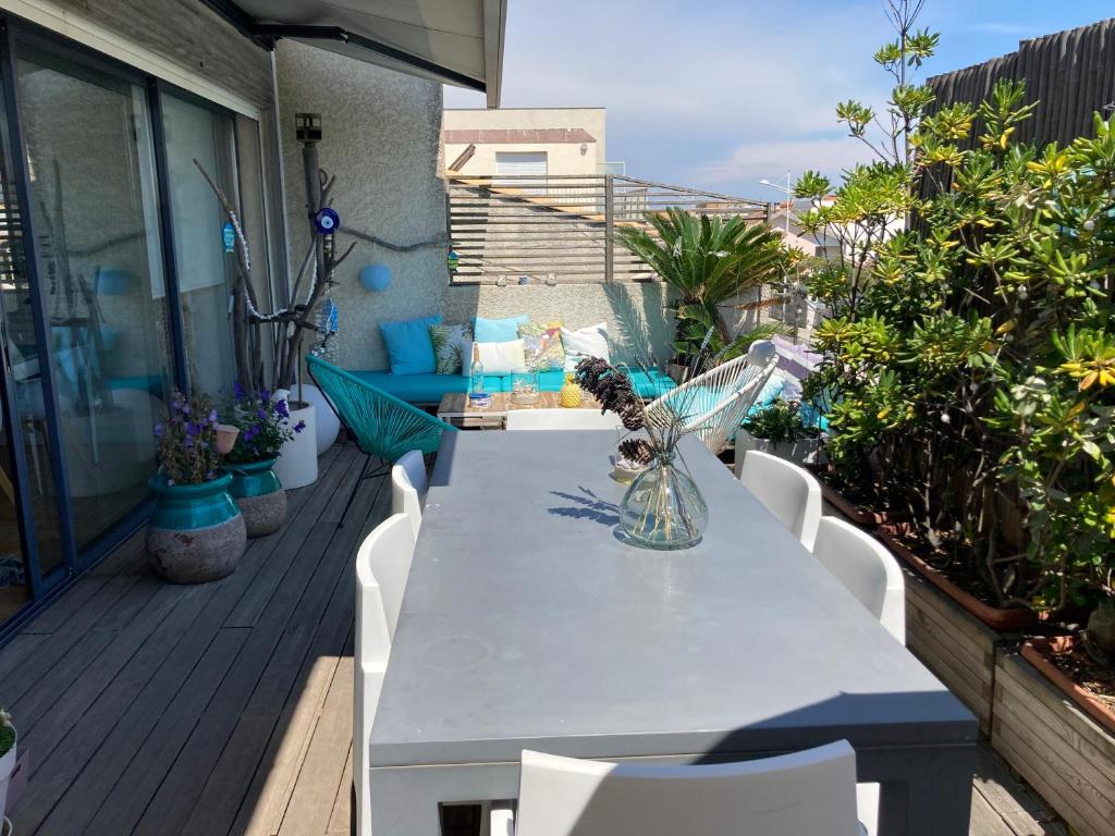 Balkón nebo terasa v ubytování Duplex 105 m2 vue mer, terrasse 30m2