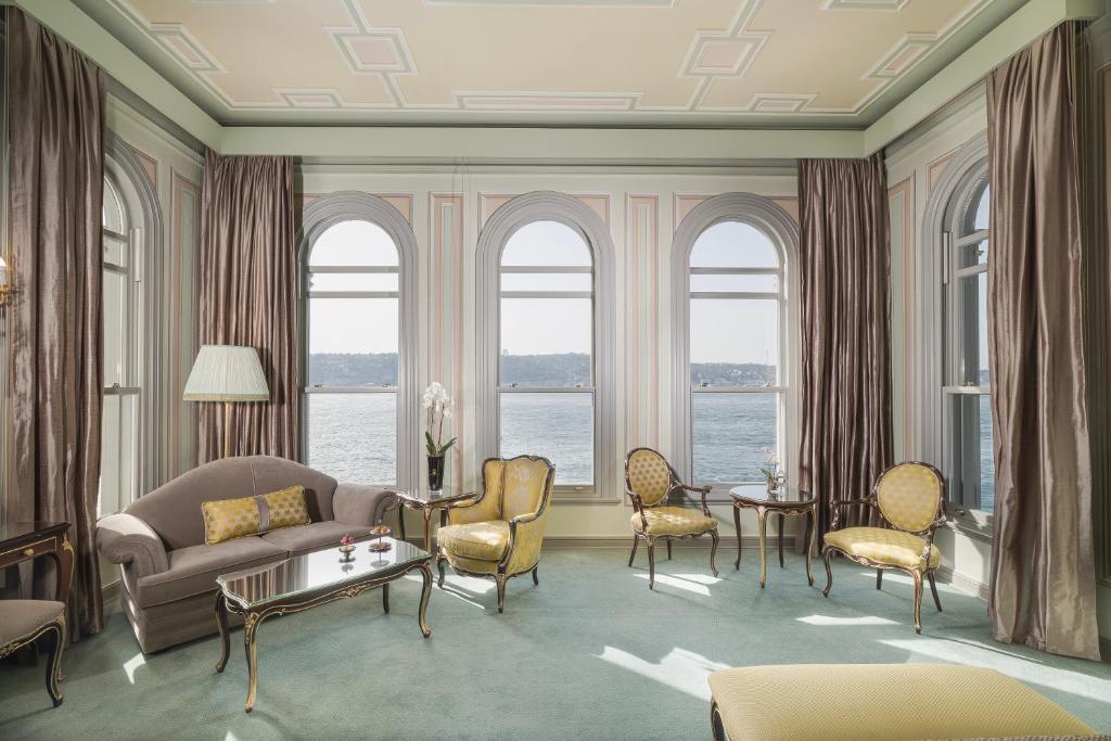 A seating area at Bosphorus Palace Hotel