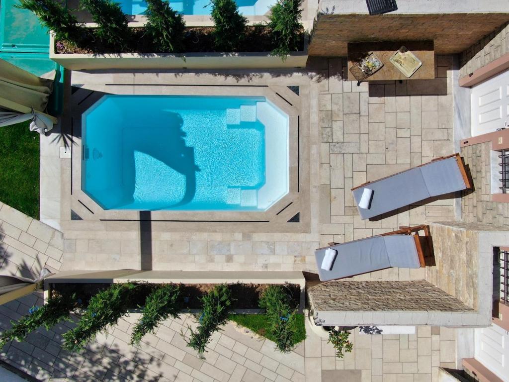 Bazén v ubytování Doliva Studio Erietta private pool nebo v jeho okolí