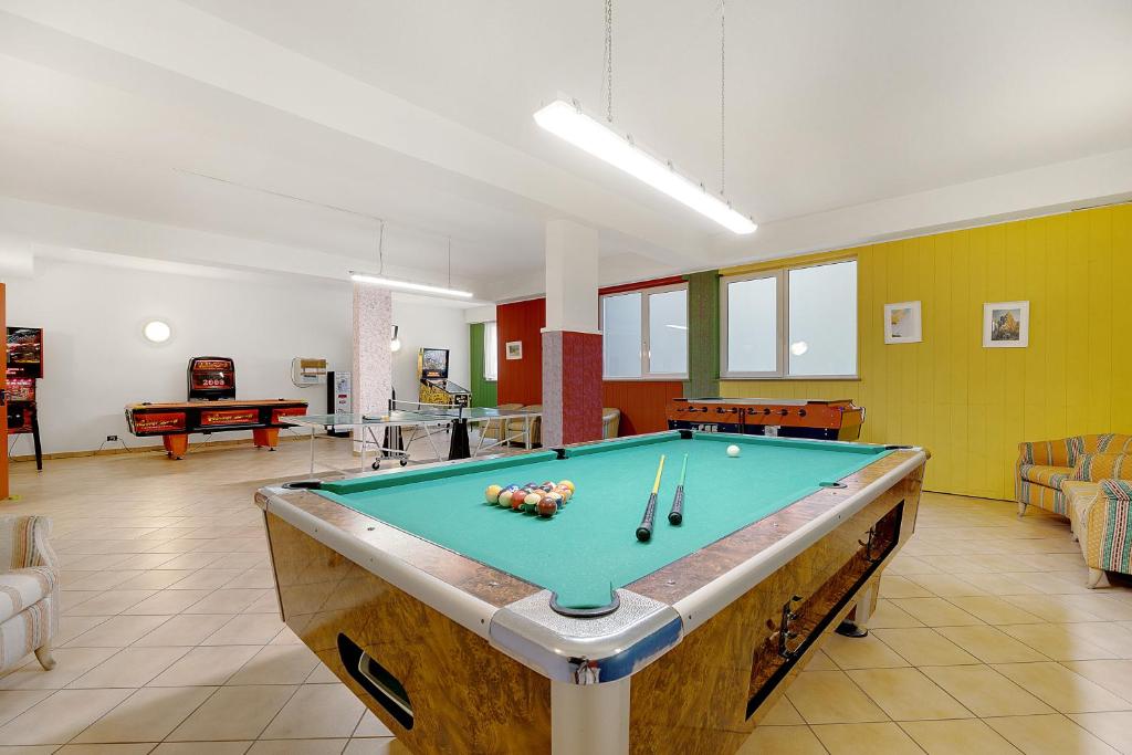 Biliár nebo kulečník v ubytování Aparthotel Majestic