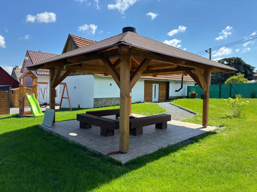 Zahrada ubytování Malý statek Hradečná
