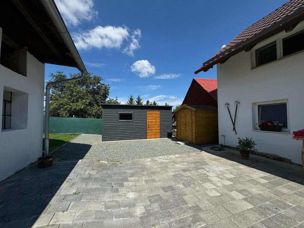 Budova, kde se vila nachází