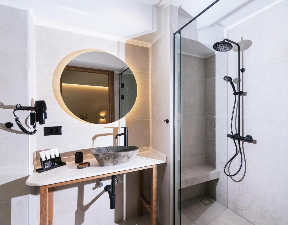 Koupelna v ubytování Idi Hotel