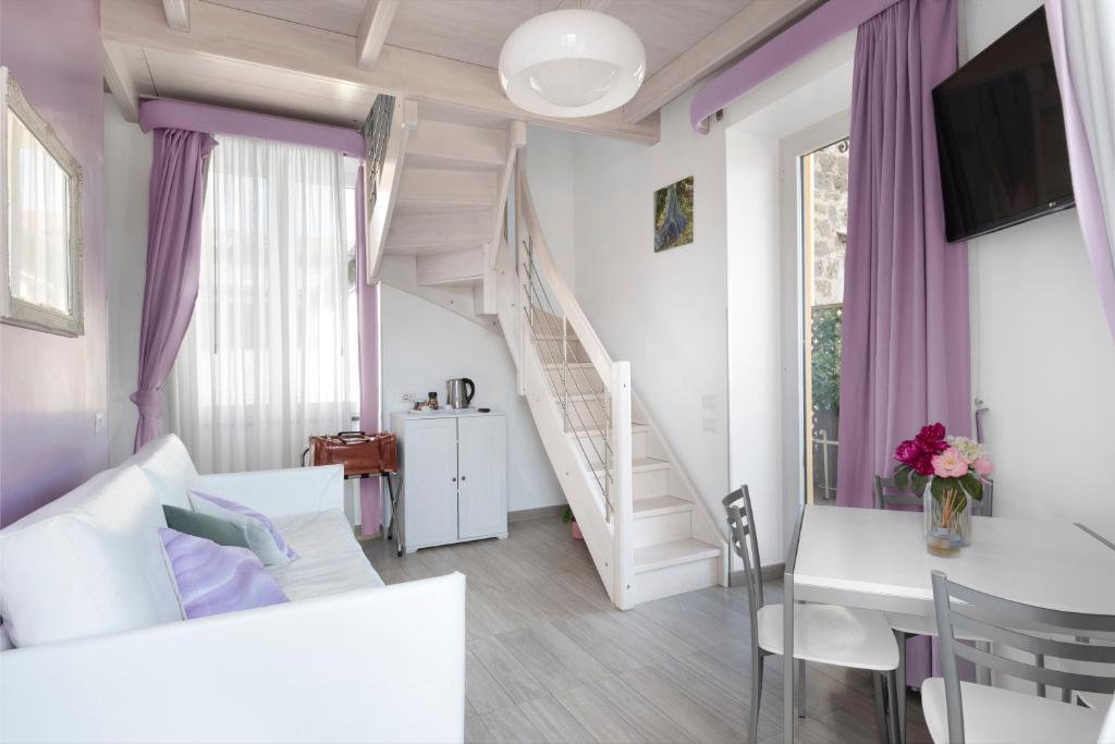 Al Centro Suites - 12