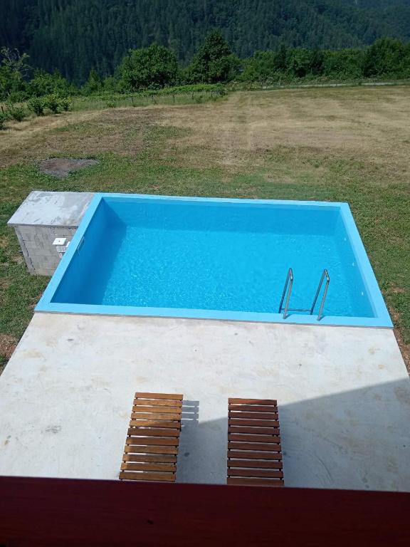 Bazen v nastanitvi oz. blizu nastanitve Dobar Pogled 2