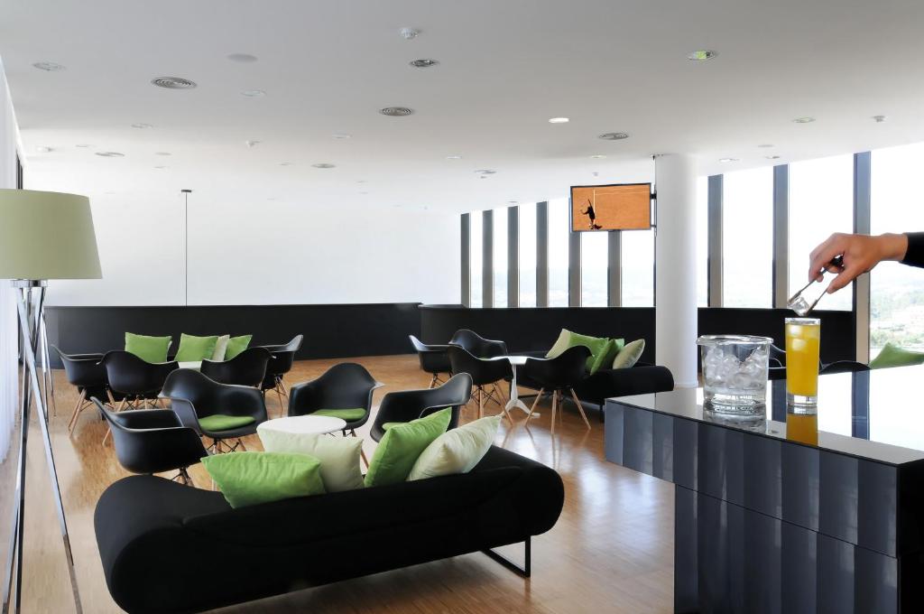 Posezení v ubytování Open Village Sports Hotel & Spa Club