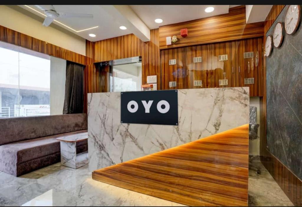 Certifikát, hodnocení, plakát nebo jiný dokument vystavený v ubytování Hotel Shubham Inn Thaltej Ahmedabad