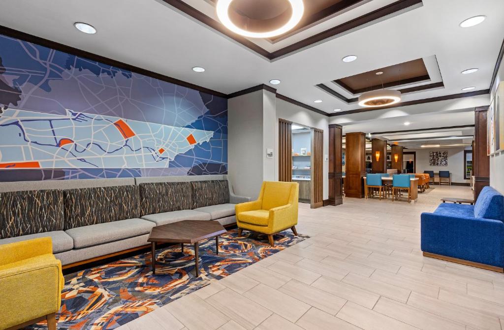 Holiday Inn Express Hotel & Suites Ooltewah Springs - Chattanooga by IHG photo