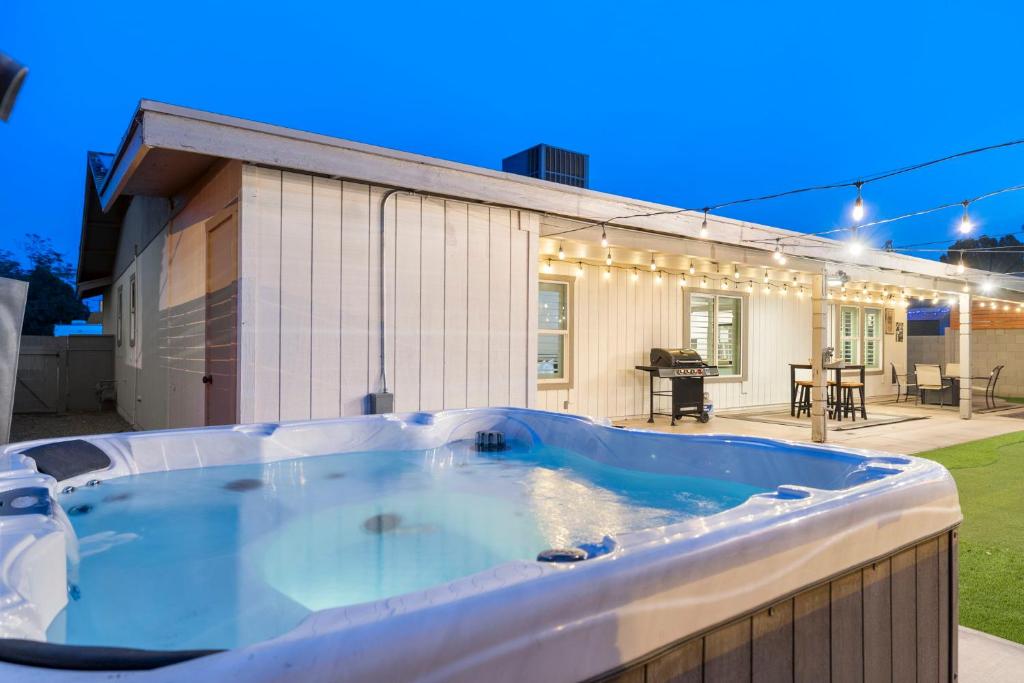 Sanctuary W Hot Tub, Fire Pit, & Dog Friendly, Tempe (aktualisierte ...