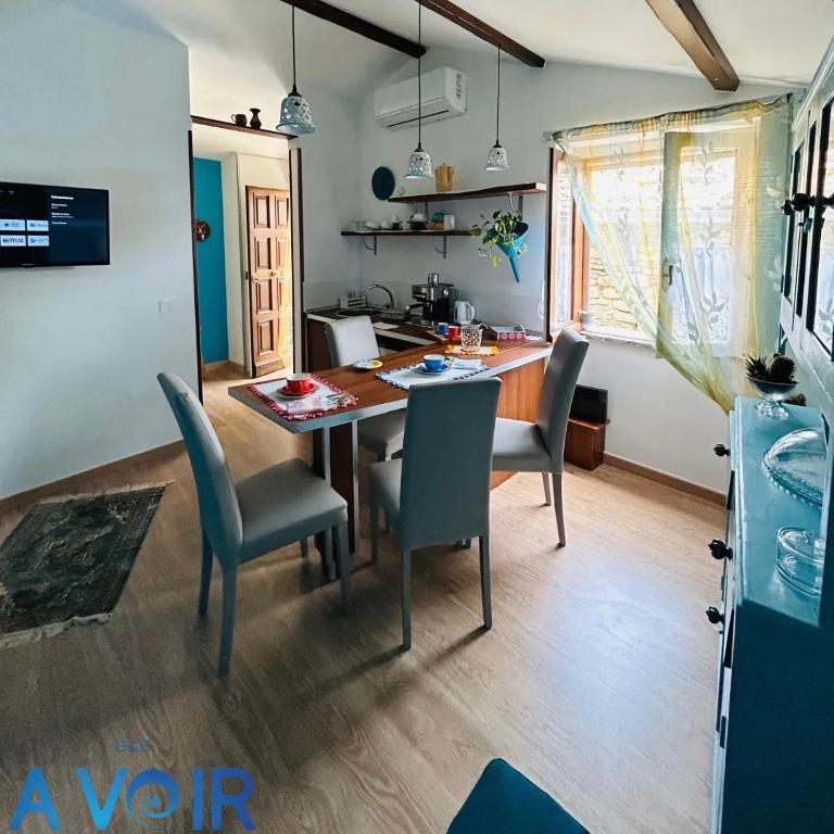 Kuchyň nebo kuchyňský kout v ubytování B&B A Voir