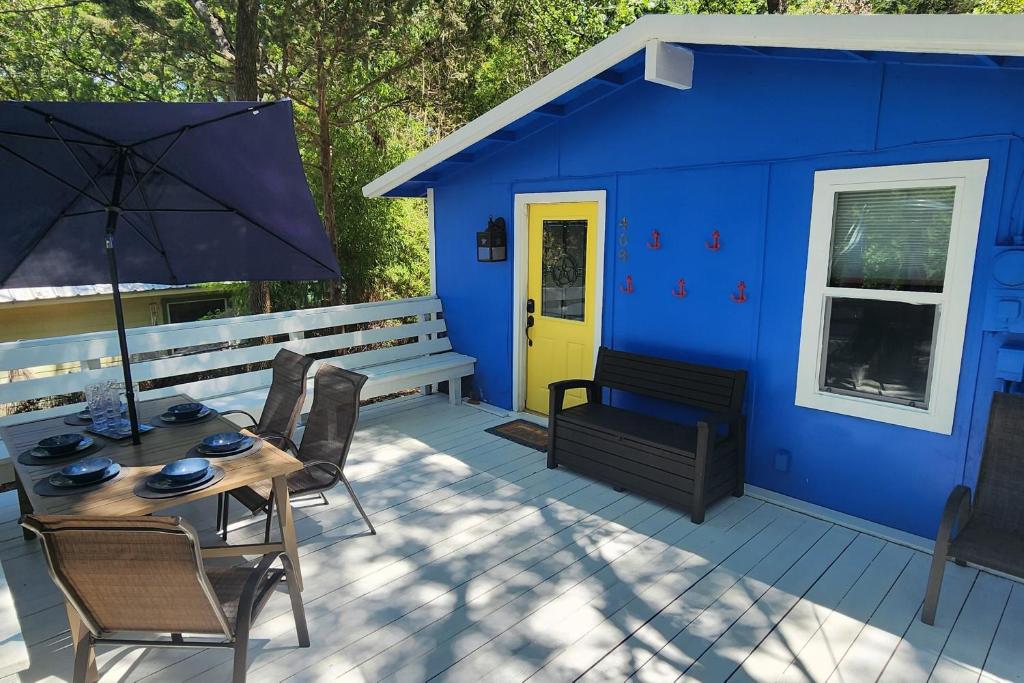 Texoma Yellow Door Lakehouse, Pottsboro (updated prices 2024)