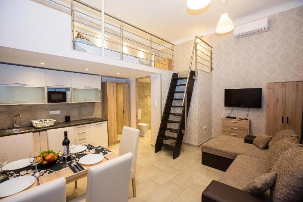 Memories For You, Budapest (updated prices 2025)