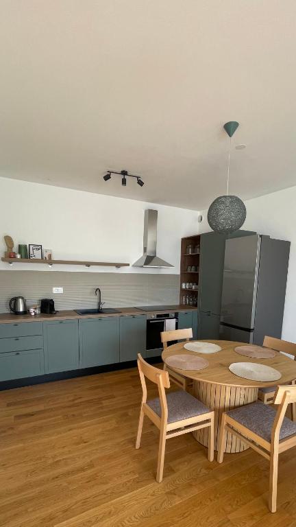 Nine Luxe. 53m2+ Garage+Balcony. NEW build.