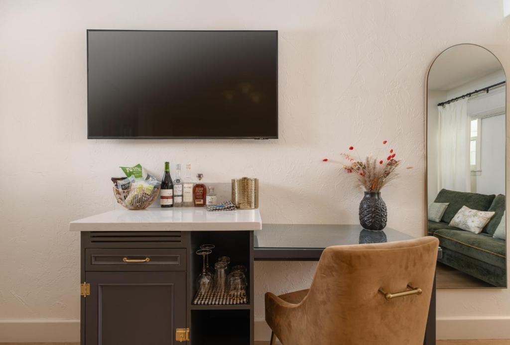 Petit Soleil - Bed, Breakfast and Bar - Vierpersoonskamer